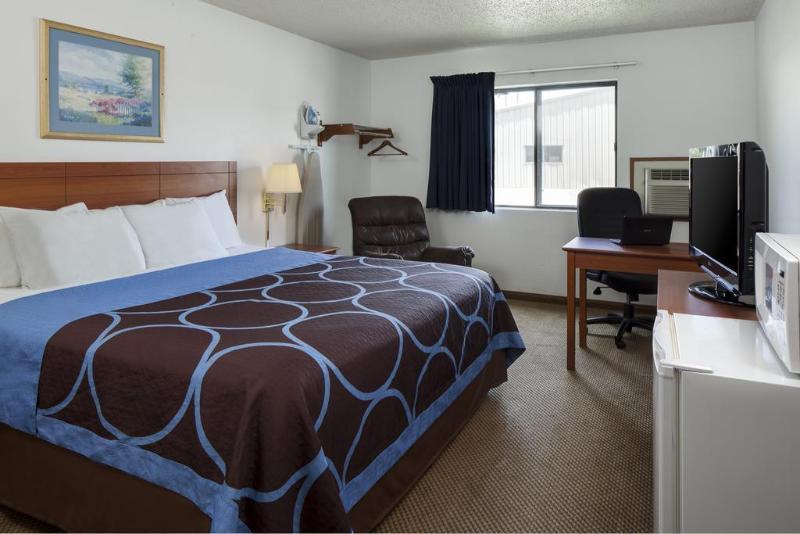 Super 8 By Wyndham Manhattan Ks Экстерьер фото